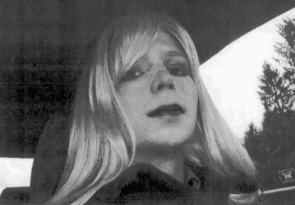 Chelsea Manning Releases 1st Statement Since Clemency Win